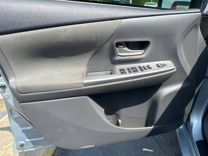 2014 Toyota Prius v