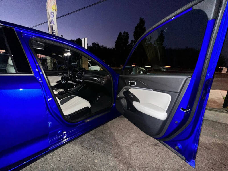 2025 Acura Integra w/A-SPEC