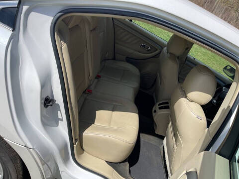 2014 Ford Taurus SEL