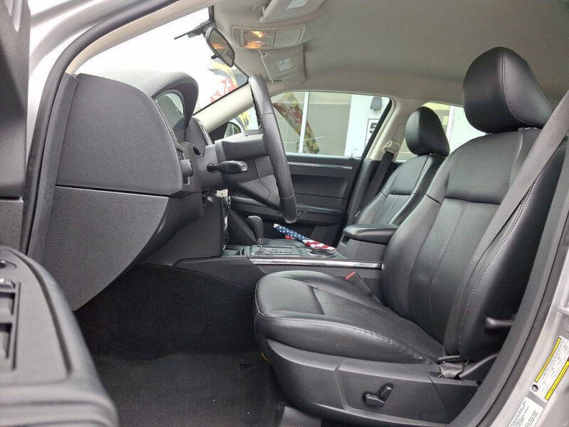 2010 Chrysler 300 Touring