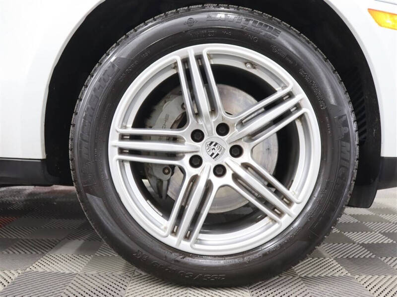 2020 Porsche Macan S