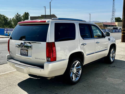 2012 Cadillac Escalade Platinum Edition