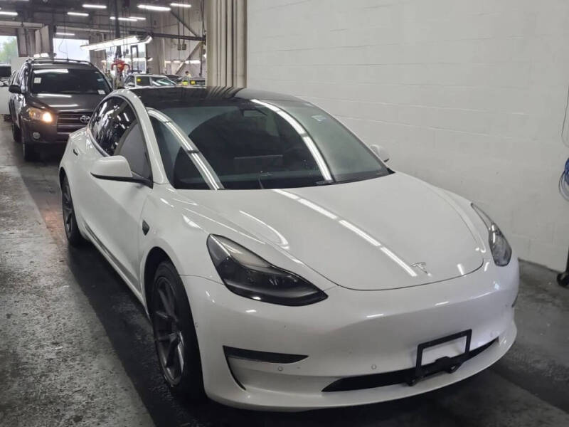 2021 Tesla Model 3 Standard Range Plus