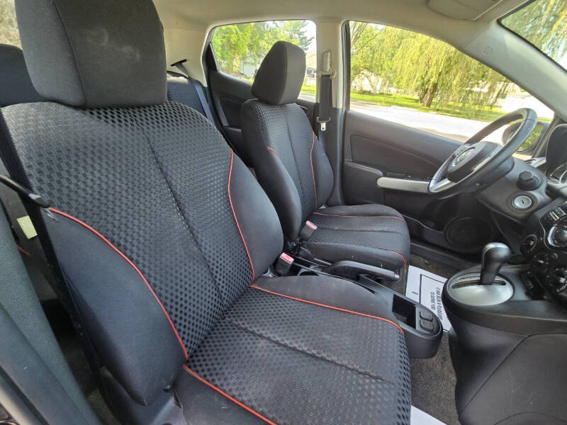 2012 Mazda MAZDA2 Touring