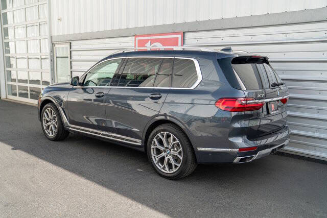 2019 BMW X7 48