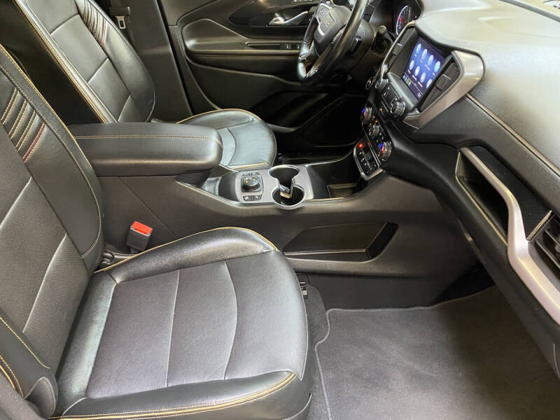 2023 GMC Terrain AT4