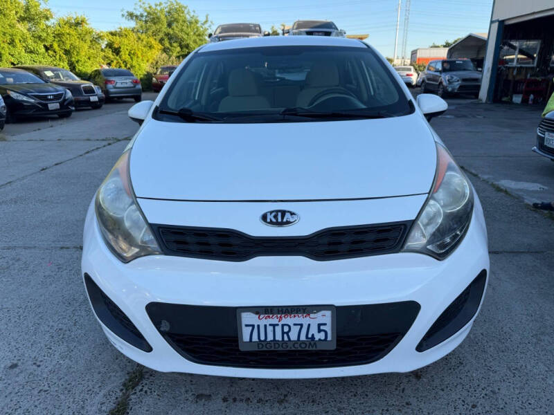 2013 Kia Rio 5-Door LX