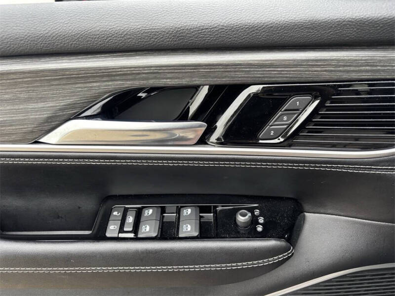 2023 Jeep Wagoneer Series II