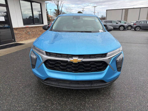 2025 Chevrolet Trax LS