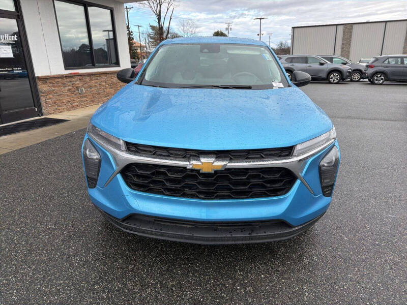 2025 Chevrolet Trax LS