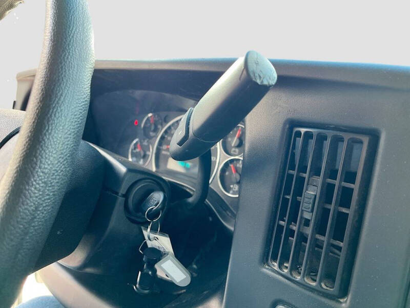 2024 Chevrolet Express 2500