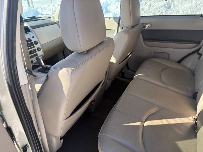 2010 Mercury Mariner Premier V6