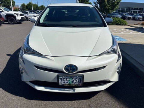 2018 Toyota Prius Three Touring