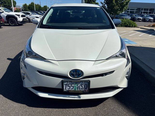 2018 Toyota Prius Three Touring
