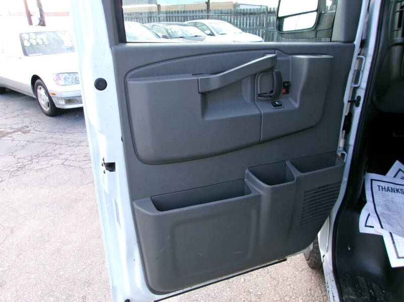 2017 Chevrolet Express 2500