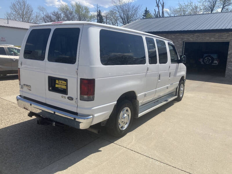 2010 Ford E-Series E-350 SD XLT