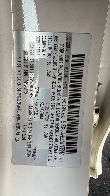 2017 Mazda MAZDA3 Touring