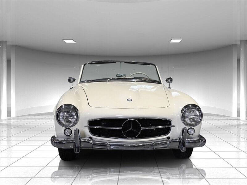 1961 Mercedes-Benz SL-Class 4