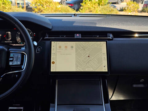 2025 Land Rover Range Rover Velar P250 Dynamic SE