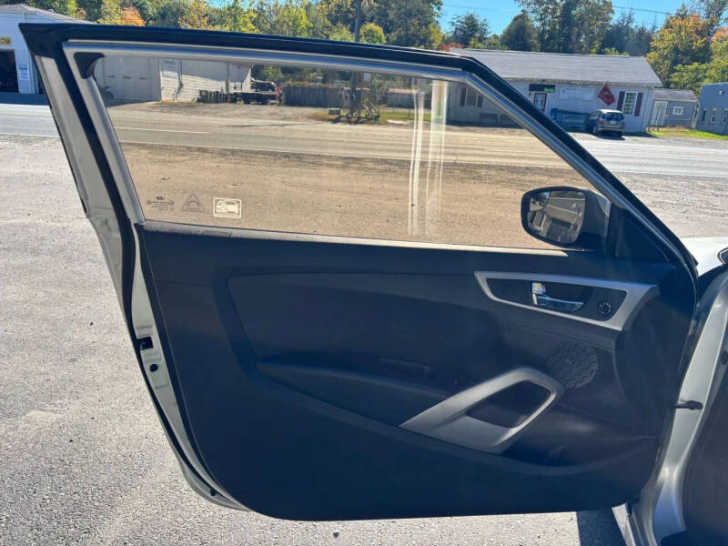 2015 Hyundai Veloster