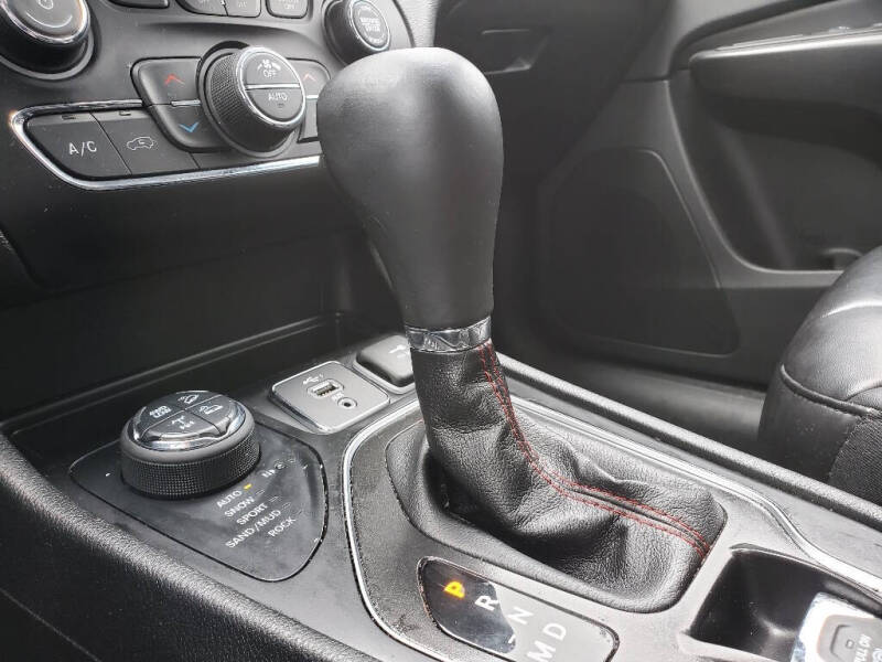 2019 Jeep Cherokee Trailhawk