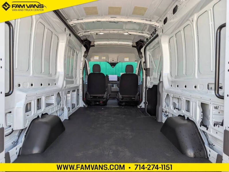 2024 Ford E-Transit 350