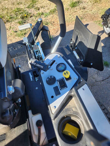 2023 Dixie Chopper Eagle HP 4072VGE