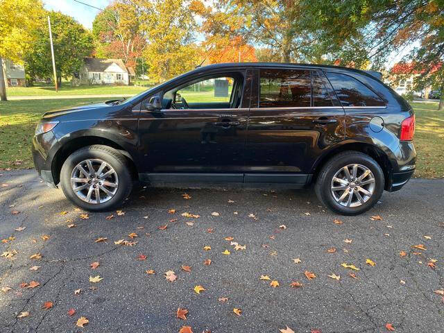 2014 Ford Edge for sale at Bowlings Used Cars in Canton OH