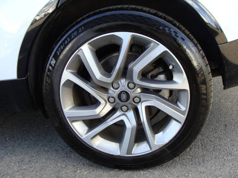 2020 Land Rover Discovery Landmark Edition