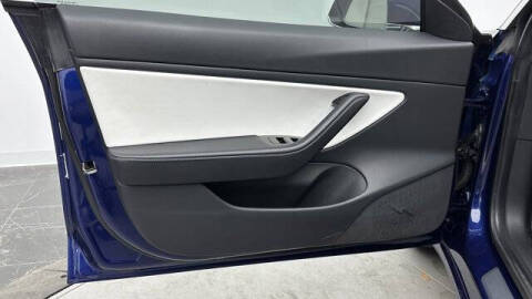 2020 Tesla Model 3 Standard Range