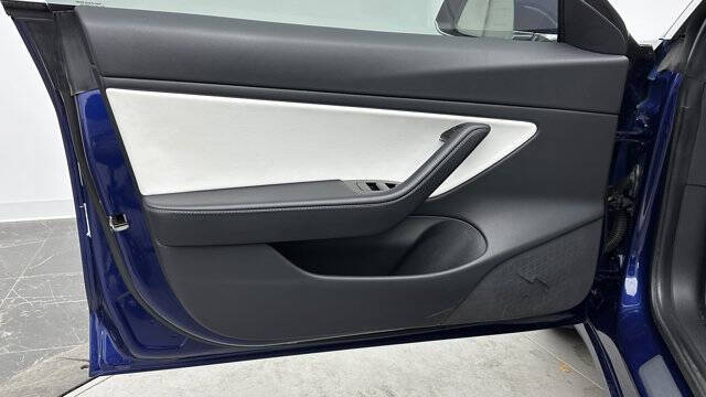 2020 Tesla Model 3 Standard Range