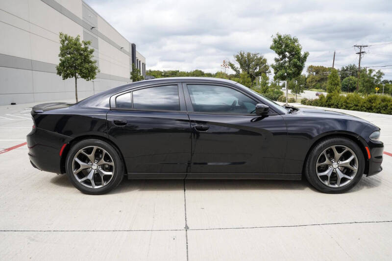 2016 Dodge Charger SXT