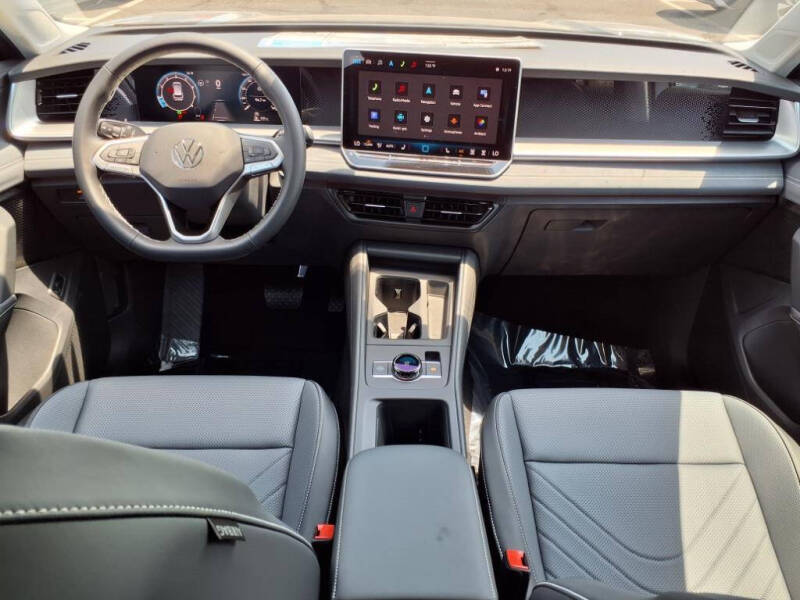 2025 Volkswagen Tiguan SE