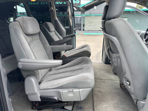 2005 Dodge Grand Caravan SXT