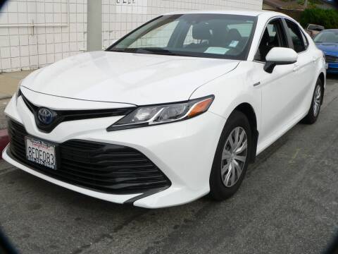 2018 Toyota Camry Hybrid for sale at South Bay Pre-Owned in Torrance CA