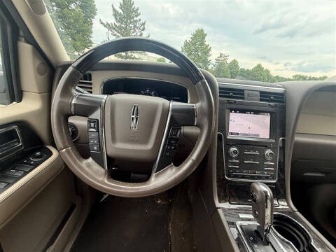 2017 Lincoln Navigator L Select