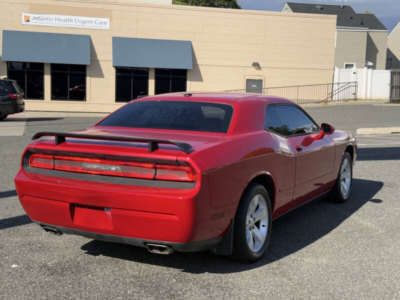 2012 Dodge Challenger SXT
