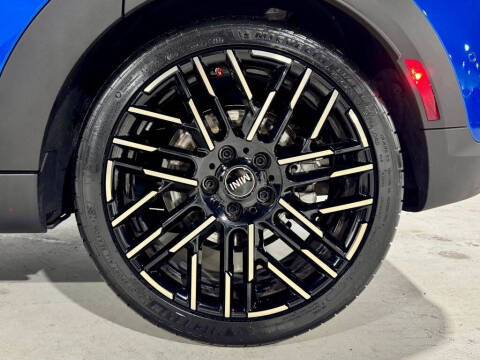 2025 MINI Hardtop 4 Door