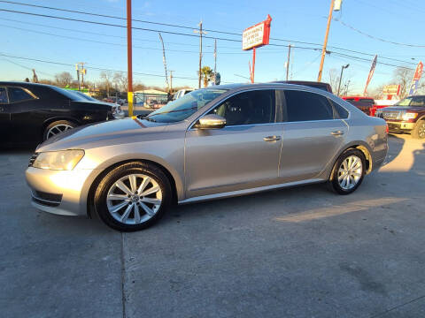 2012 Volkswagen Passat for sale at Auto Finance La Meta in San Antonio TX