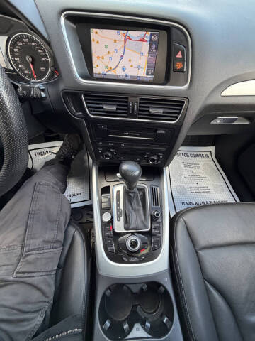 2012 Audi Q5 3.2 quattro Premium Plus