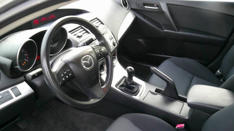 2010 Mazda MAZDA3 i Sport