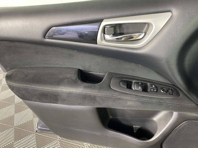 2014 Nissan Pathfinder SV