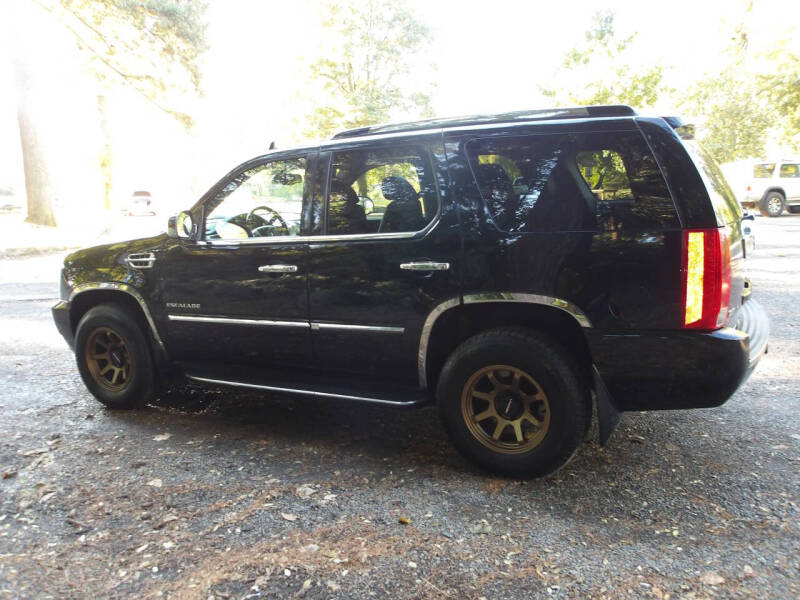 2011 Cadillac Escalade Luxury
