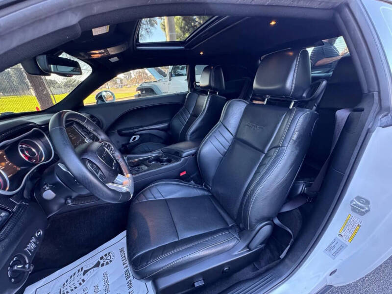 2016 Dodge Challenger SRT 392