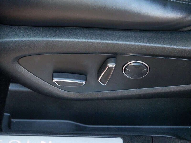 2019 Lincoln MKC Select