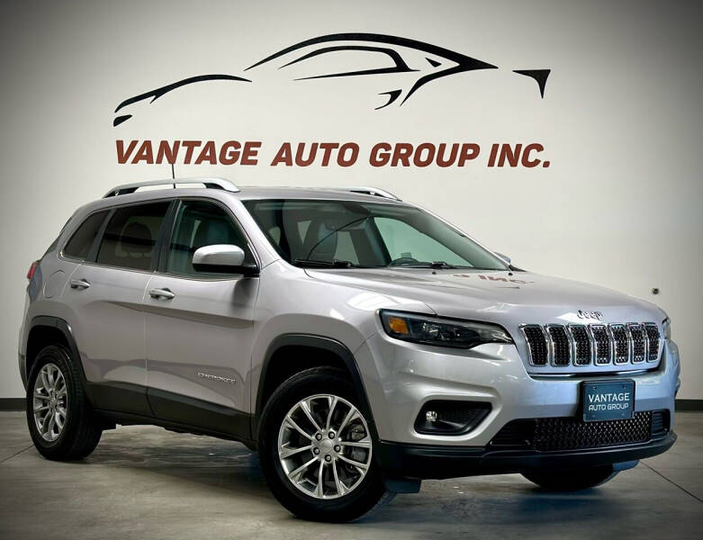 2019 Jeep Cherokee for sale at Vantage Auto Group Inc in Fresno CA