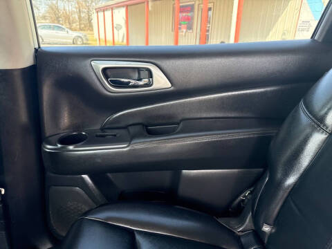 2017 Nissan Pathfinder S