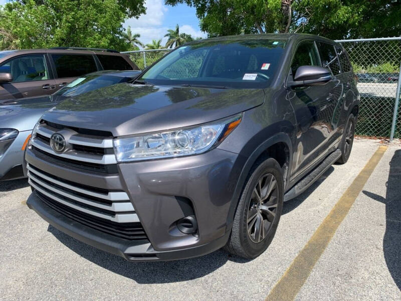 2018 Toyota Highlander LE
