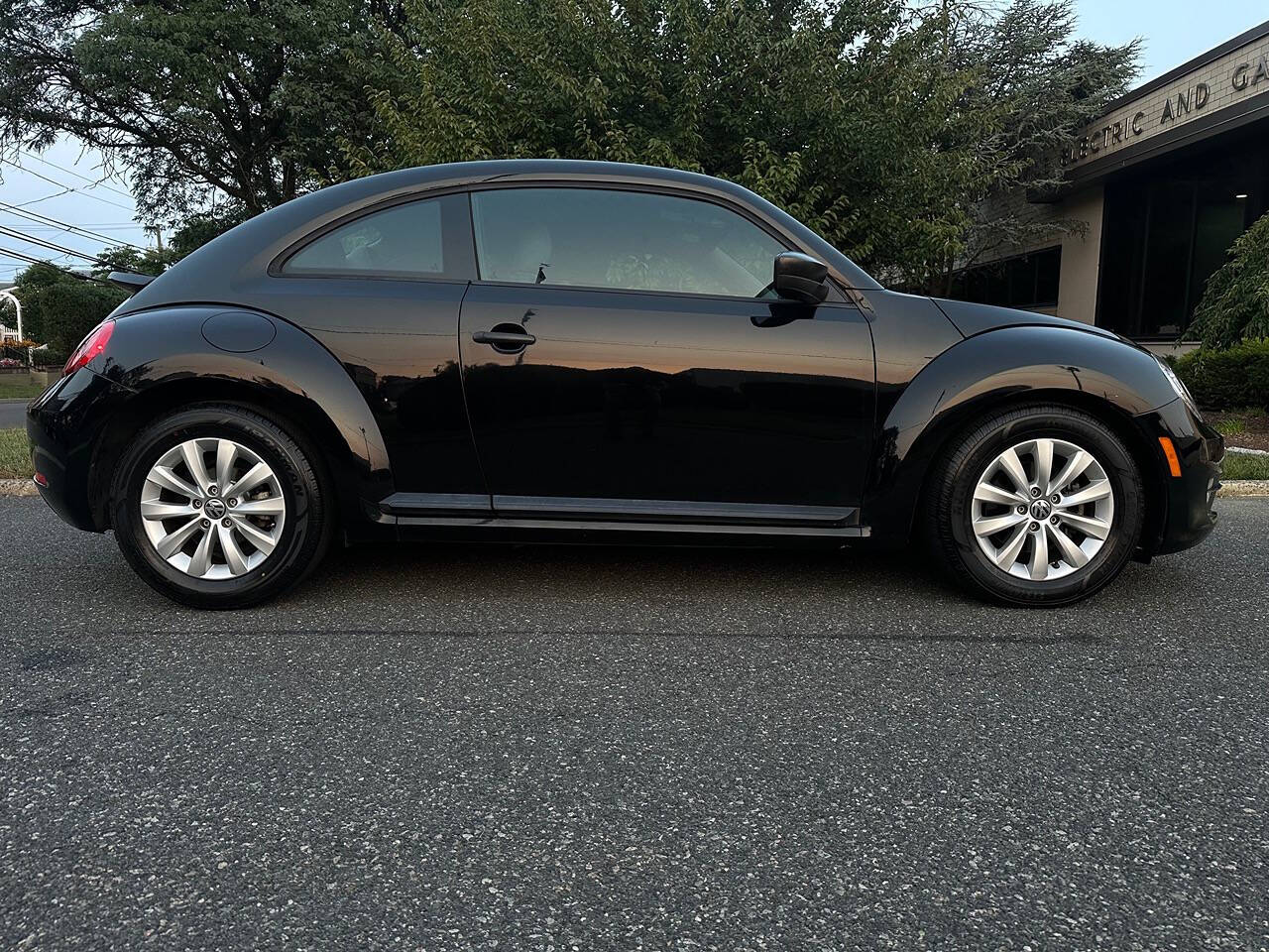 2015 Volkswagen Beetle for sale at Froggy Cars LLC in Hamburg, NJ