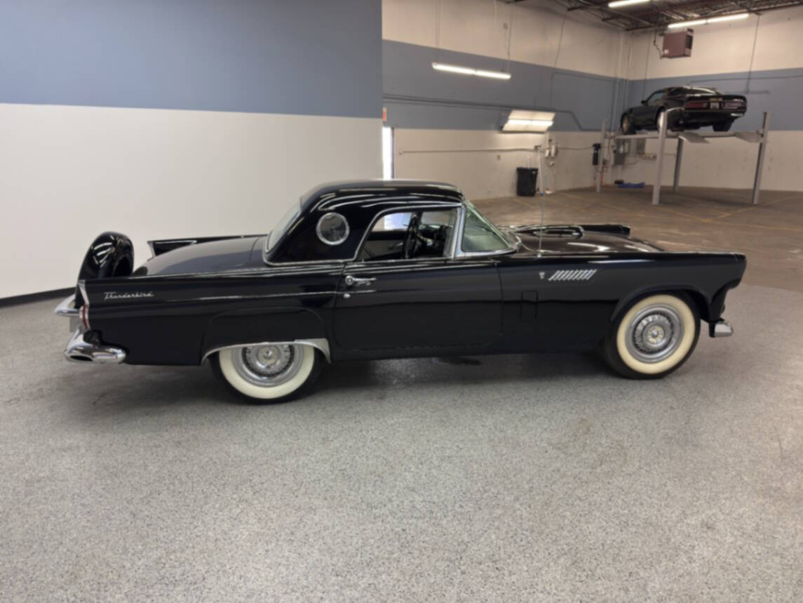 1956 Ford Thunderbird 8